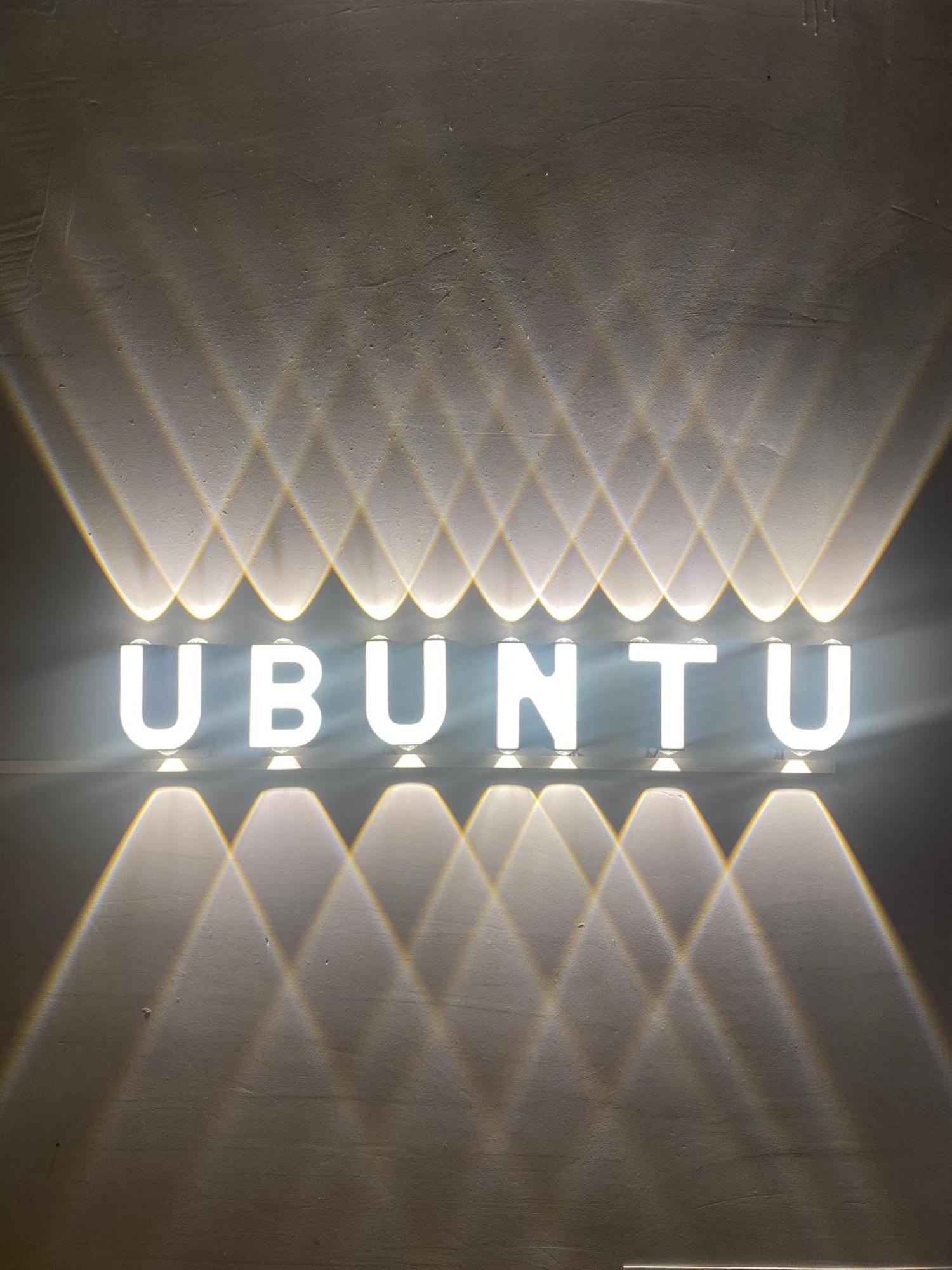 Ubuntu Homestay & Tours Hanoi Esterno foto