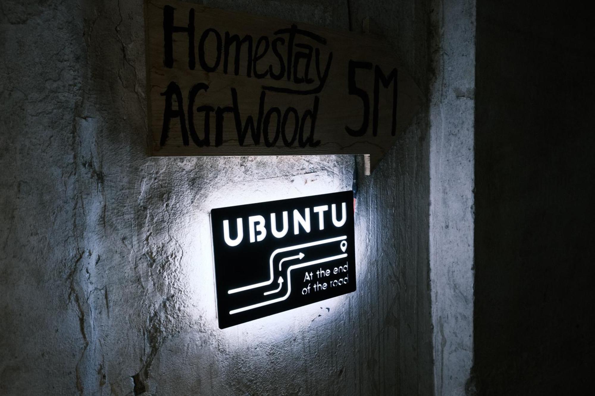 Ubuntu Homestay & Tours Hanoi Esterno foto
