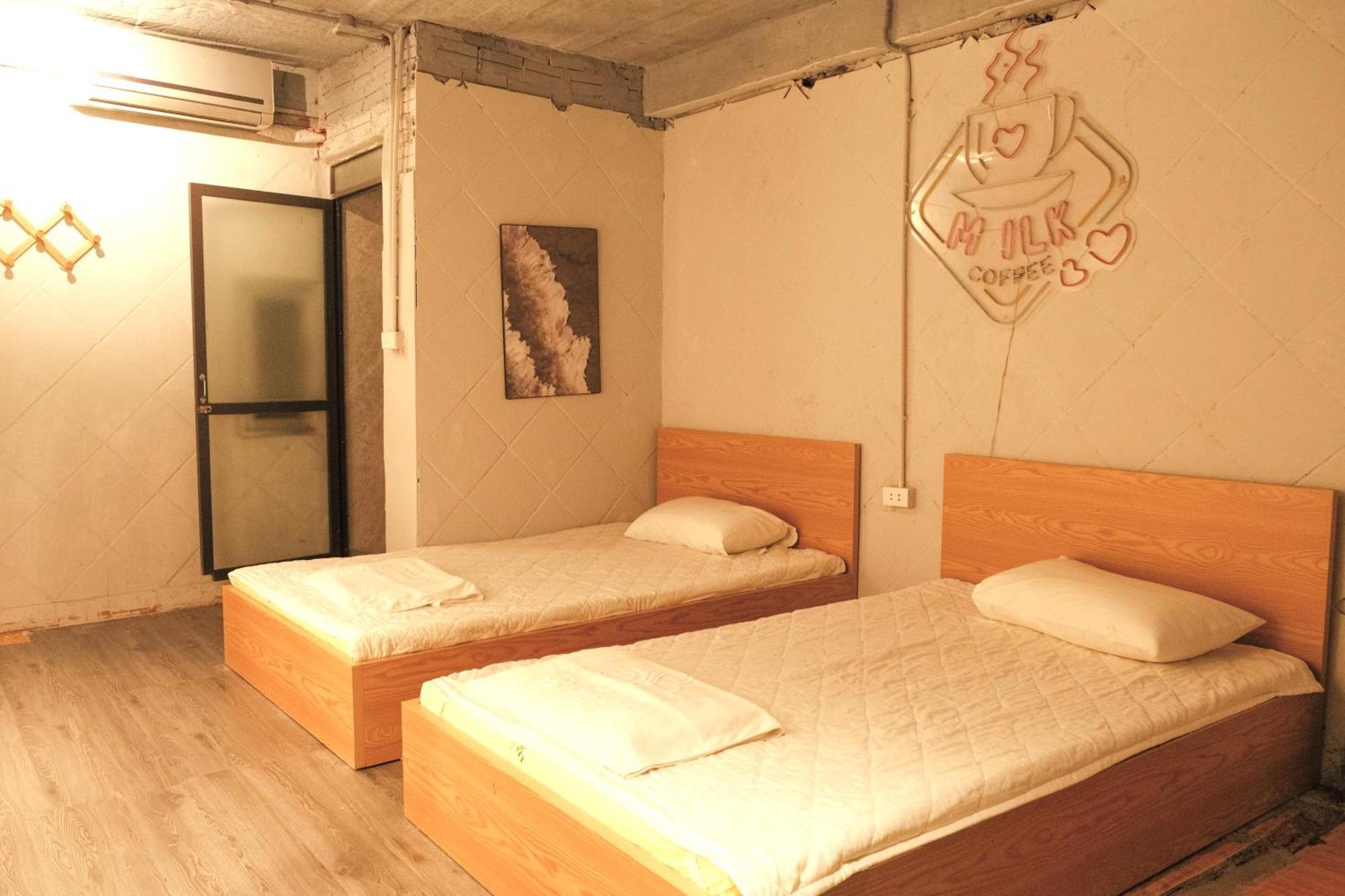 Ubuntu Homestay & Tours Hanoi Esterno foto